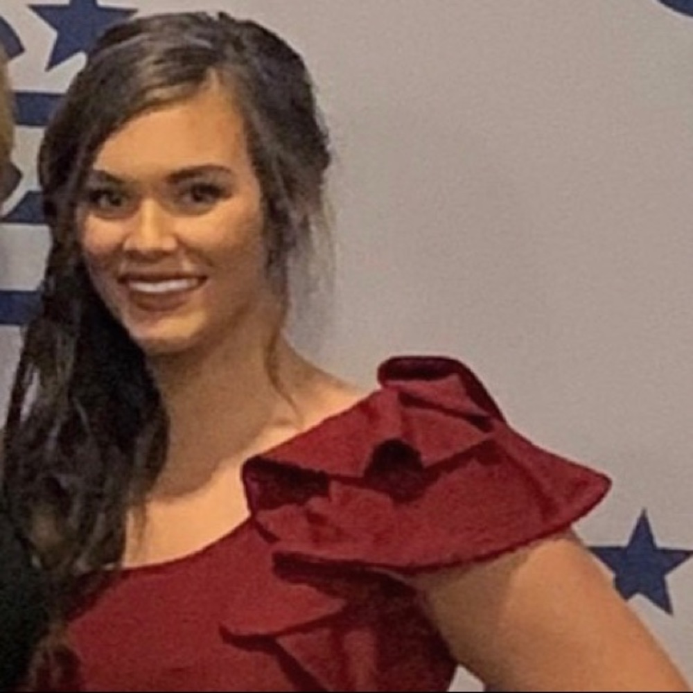 Meet your Posher, Amelia